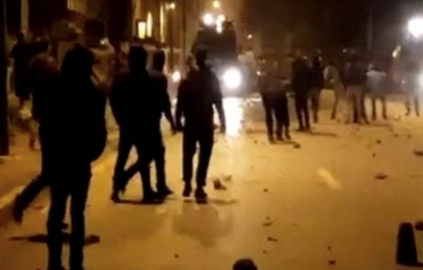 حصيلة مواجهات عنيفة بحي سيدي عابد بالحسيمة: الكريموجين وتكسير 3 سيارات وجرحى وتوقيفات