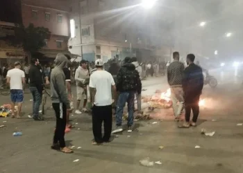 محاولة اقتحام مركز للدرك بالقليعة تنتهي بمقتل شخصين وإصابة آخرين