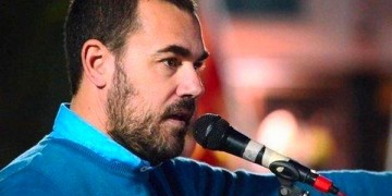 مندوبية السجون توضح حيثيات السماح لناصر الزفزافي بزيارة والده المريض