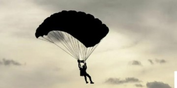 محاولة تسلل إلى سبتة باستخدام مظلة هوائية