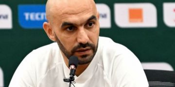 لمن لا يعجبه انتقاد المدرب الركراكي ،متى كان الناخب الوطني “مقدسا ” ؟