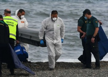 البحر يلفظ جثة شاب حاول العبور إلى سبتة سباحة