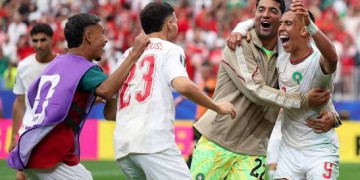مباراة المنتخبين المغربي والفرنسي تحبس الأنفاس