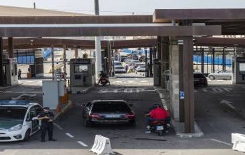 إيقاف عنصر من الحرس الوطني الإسباني متلبسا بتهريب 30 كلغ من الشيرا