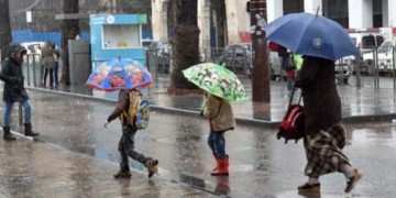 النشرة البرتقالية تعلق الدراسة بمؤسسات تعليمية بالحسيمة غدا الثلاثاء