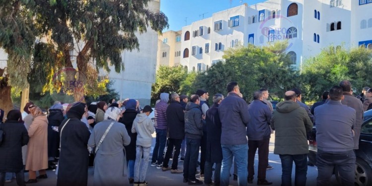 الحسيمة: الأطر التعليمية في مدارس الريادة تتخذ خطوات نضالية دفاعا عن حقوقها