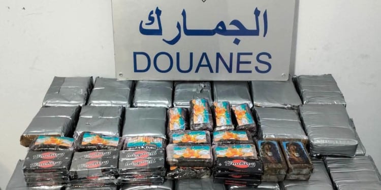 معبر باب سبتة.. إحباط محاولة لتهريب 32.4 كيلوغراما من الشيرا