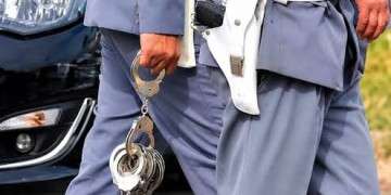 شبهة تسريب أسرار مهنية لبارون مخدرات بالحسيمة تضع خمسة دركيين بسجن “تامسنا”