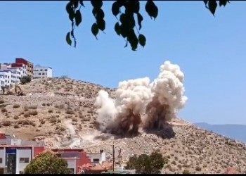 تفجير بالديناميت يربك سكان الحسيمة… والأشغال تتقدم على حساب الطمأنينة