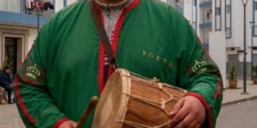 يوسف أبري… الإيقاع الذي يوقظ أزقة مارتيل عند السحور