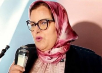 الرالي الجامعي الدولي يكرم الدكتورة خديجة حبوبي بمحطة الحسيمة