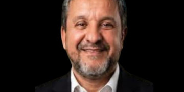 الخبير فتحي التوفيق يفتح زاوية جديدة لتقييم تنافسية السوق السياحية بالحسيمة