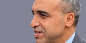 الحسيمة.. عمر أوراغ يباشر مهامه على رأس الأمن الجهوي بعد تسليم السلط