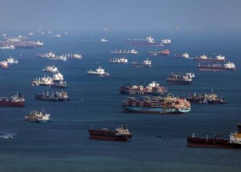 ازدحام السفن قبالة سواحل المغرب..دليل على تحول عميق في مسار  الملاحة العالمية