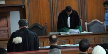 الحسيمة: النقابة الديمقراطية للعدل تندد بالاختلالات وتهدد بالتصعيد