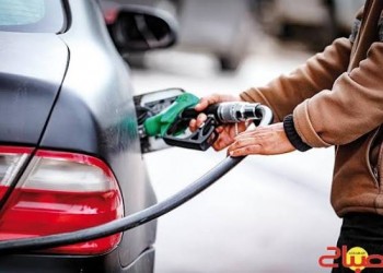 إجراءات عالمية لمواجهة اشتعال أسعار الوقود: وزراء بلا رواتب وخفض الضرائب