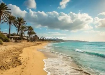 ظاهرة تهم شواطئ شمال المغرب: كائنات بحرية تجتاح شرق إسبانيا