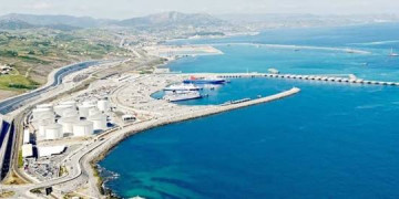 الصحافة الإسبانية تبرز صعود المغرب كقوة لوجستية في المتوسط