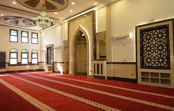 رفض المساجد استقبال نازحي الحرائق يثير جدلا داخل الجالية المسلمة بإسبانيا