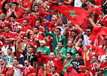 الجمهور المغربي عاشق لكرة القدم، لكنه أيضا ذواق ومُلم.. فاعتبروا  يا أولي الألباب