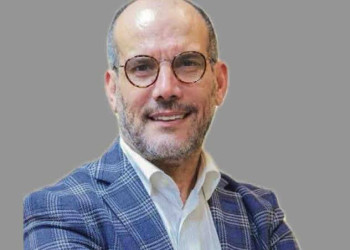 طنجة: تكريم الإعلامي سعيد كوبريت تقديرا لمساره المهني والثقافي