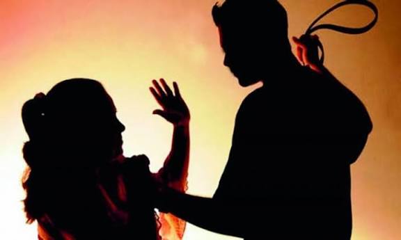 الحسيمة: مناظرة حول محاربة العــنف ضد النساء والفتيات في المغرب