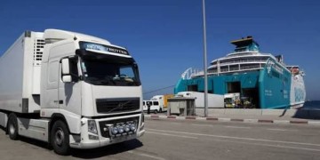 طنجة المتوسط.. إجراءات مرتقبة لتقليص تأخر شاحنات النقل الدولي