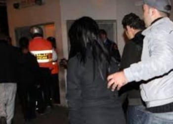توقيف سيدة ومساعد سائق حافلة بالحسيمة للاشتباه في ترويج الكوكايين