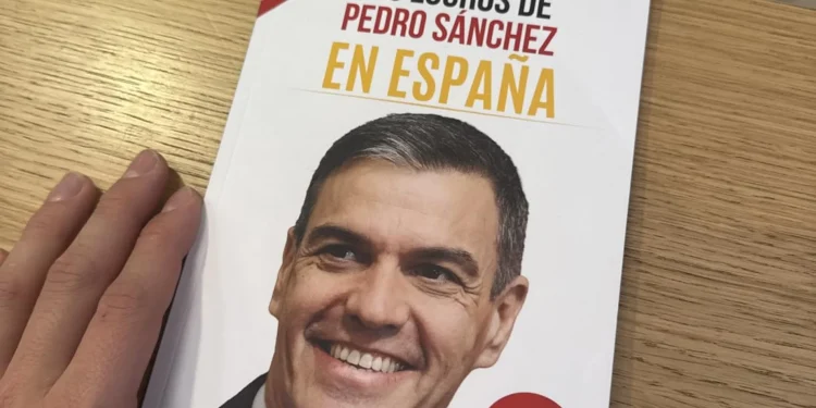 إنجازات بيدرو سانتشيث”: الكتاب الذي يتصدر المبيعات في إسبانيا بـ 113 صفحة بيضاء