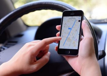متى يقنن النقل عبر التطبيقات الذكية؟!