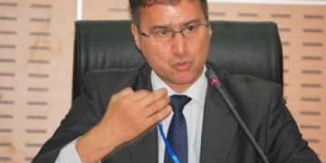 يونس مجاهد يكتب: التنظيم الذاتي للأخلاقيات يتكامل مع وظائف القضاء