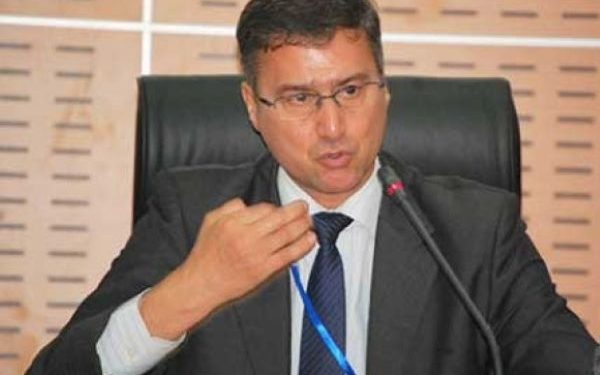 يونس مجاهد يكتب: التنظيم الذاتي للأخلاقيات يتكامل مع وظائف القضاء