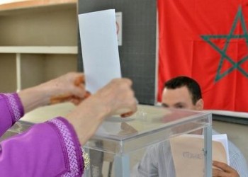 10 آلاف ناخب يدلون بأصواتهم إلى حدود منتصف النهار بالحسيمة