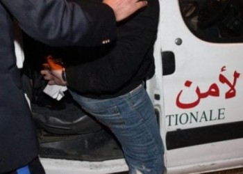 الحسيمة: حجز بندقية و20 رصاصة داخل سيارة بلوحات مزورة بدوار أزغار