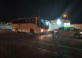 سلطات سبتة ترحل ” حراكة ” مغاربة