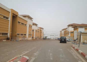 سلطات الحسيمة تشدد الخناق على تجار بسوق ميرادور بالحسيمة