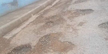 مواطن بإمزورن يشكو تملص بلدية المدينة من مسؤوليتها