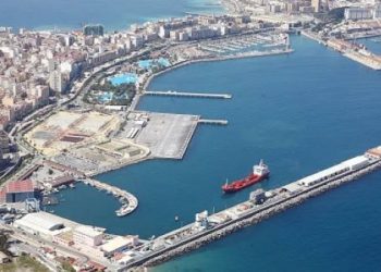 فوضى في ميناء سبتة: عشرات المسافرين يُتركون على الرصيف رغم  توفرهم على التذاكر