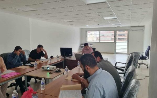 الحسيمة: اجتماع ب ل ” CNSS ” لشرح الأثر الإيجابي لقرار وزير الاقتصاد على بحارة المحاصة