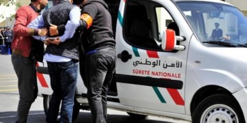 إيقاف مبحوث عنه بالحسيمة بتهمة الاتجار في المخدرات وحيازة السلاح الناري