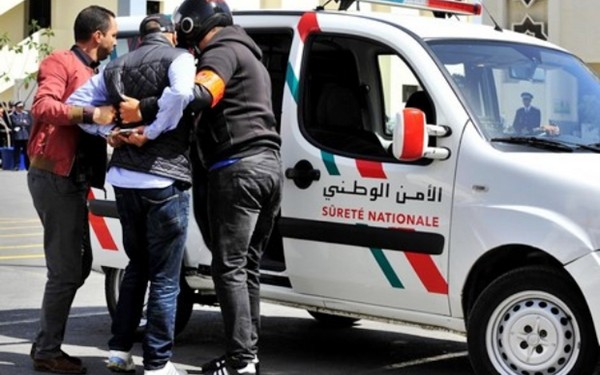 إيقاف مبحوث عنه بالحسيمة بتهمة الاتجار في المخدرات وحيازة السلاح الناري