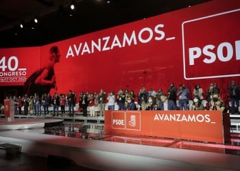 الحزب الاشتراكي الإسباني سيفوز بالانتخابات بأكثر من ثلث الأصوات (استطلاع)