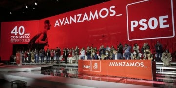 الحزب الاشتراكي الإسباني سيفوز بالانتخابات بأكثر من ثلث الأصوات (استطلاع)